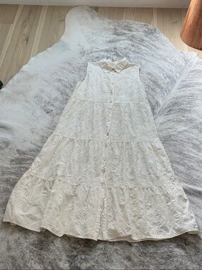 Sleeveless Eyelet Button-Front Midi Dress - Cream